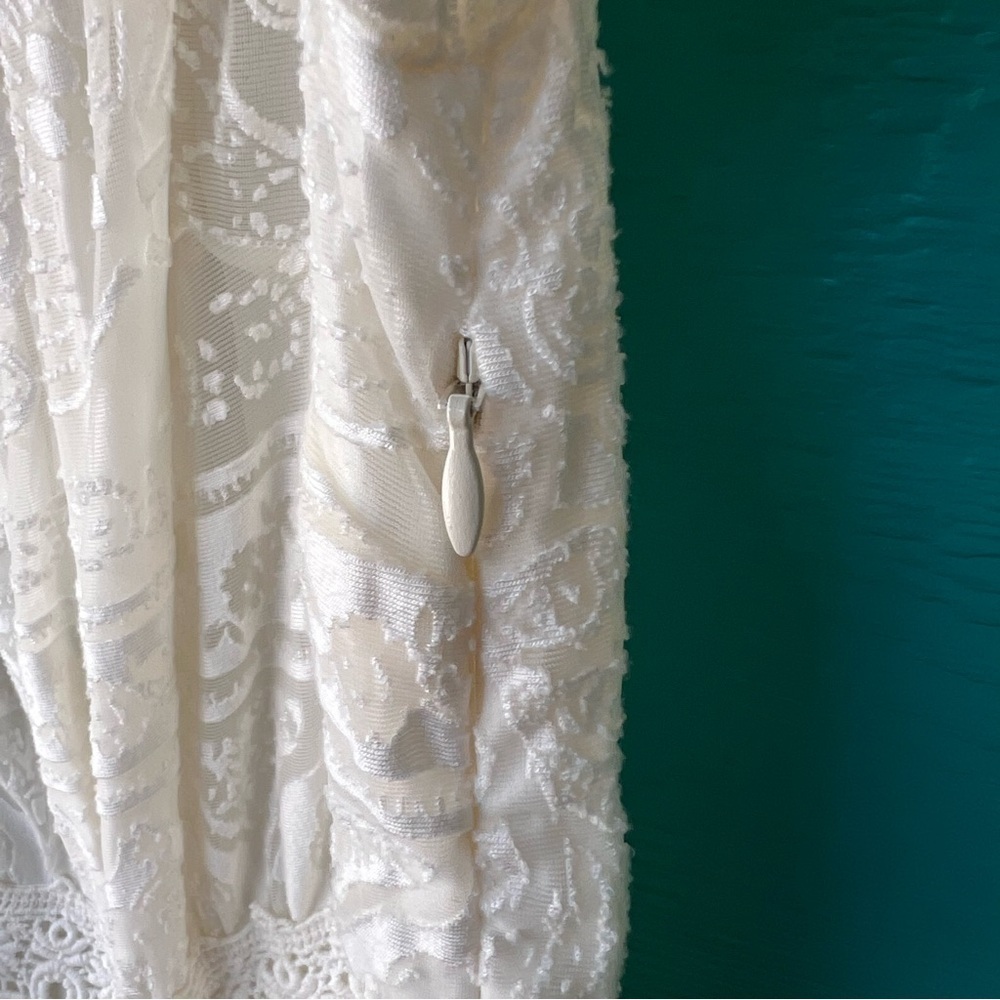 Farm Rio Anthropologie Elliot Ivory Off the Shoulder Elegant Jumpsuit SI… - Picture 8 of 15